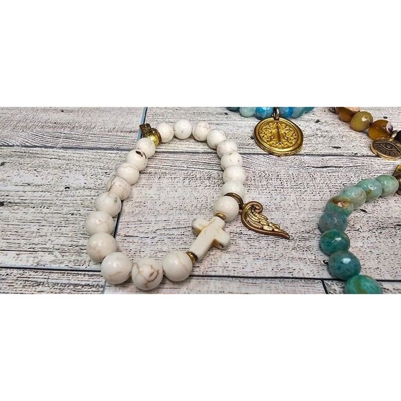 Lot of 4 Liv N Grace Stretch Bracelets Natural Stones Charms Cross Handmade - Picture 3 of 7